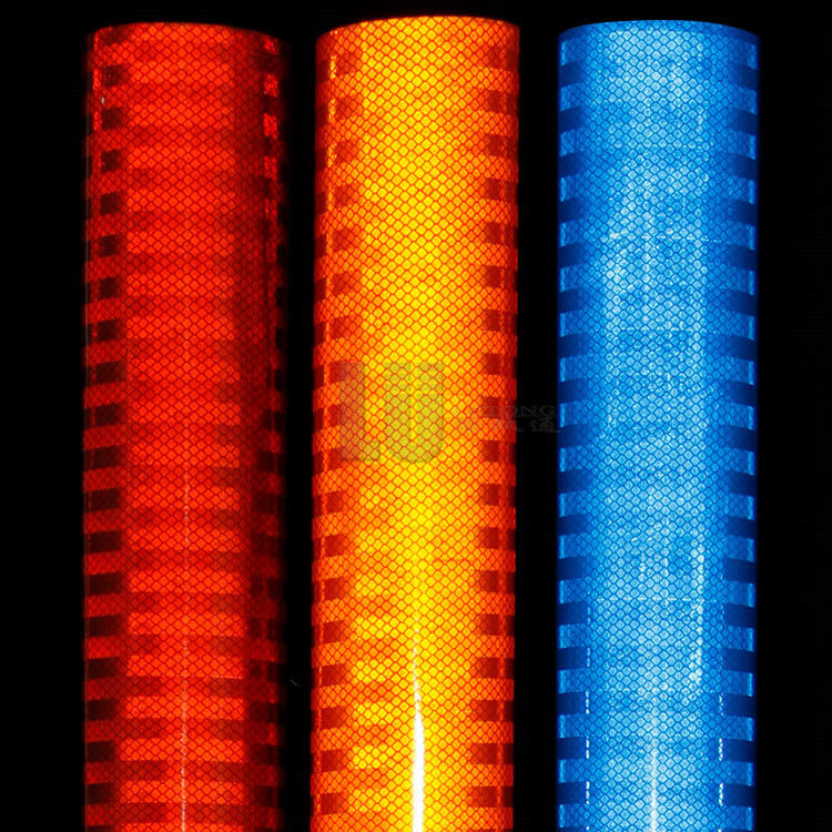 Alta visibilidad Ingeniero de grado Micro prismático película reflectante material de vinilo EGP hoja reflectante para el tráfico